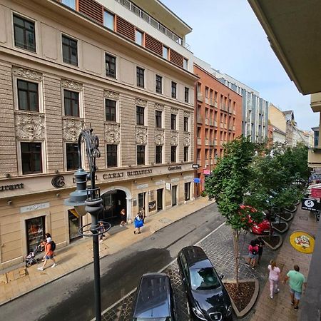 Central Beds Budapest Exterior photo